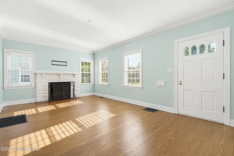 3711 Nanz Ave, Louisville, KY 40207 - #3