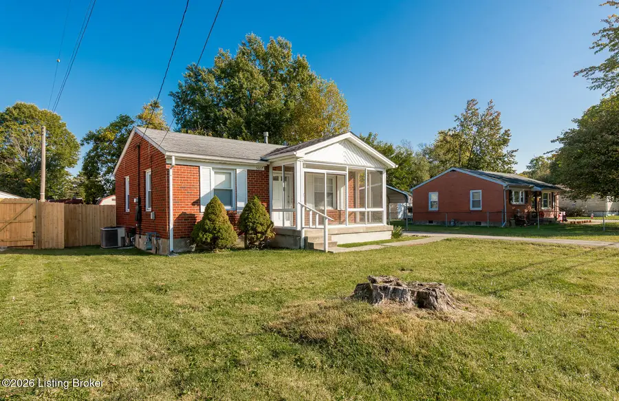 5607 Locust Way, Louisville, KY 40229 - #2