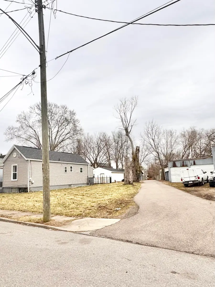 309 E 42nd Street, Covington, KY 41015 - Image #2