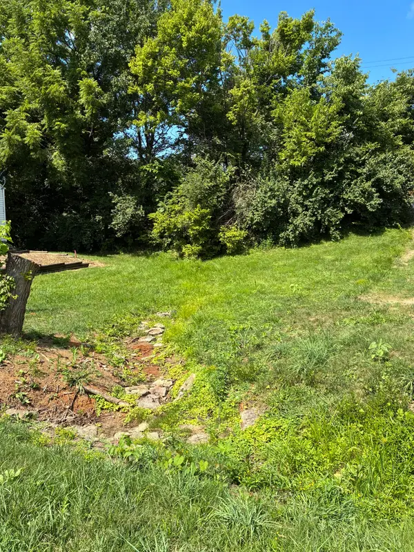 27 Old Nicholson Road, Walton, KY 41094