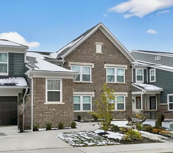 618 Foxhill Drive #10-102, Crescent Springs, KY 41017