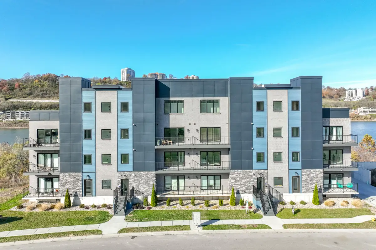 745 Manhattan Boulevard #403, Dayton, KY 41074 - Image #1