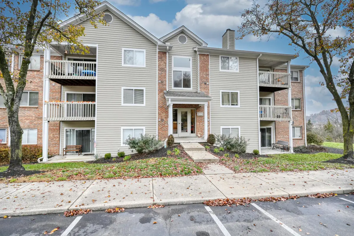 300 Timber Ridge Drive #2, Wilder, KY 41071 - Image #1