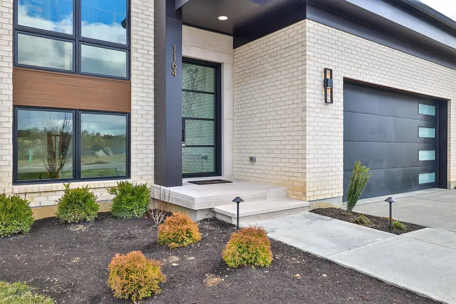 1164 Vistapointe Drive, Park Hills, KY 41011 - Image #2