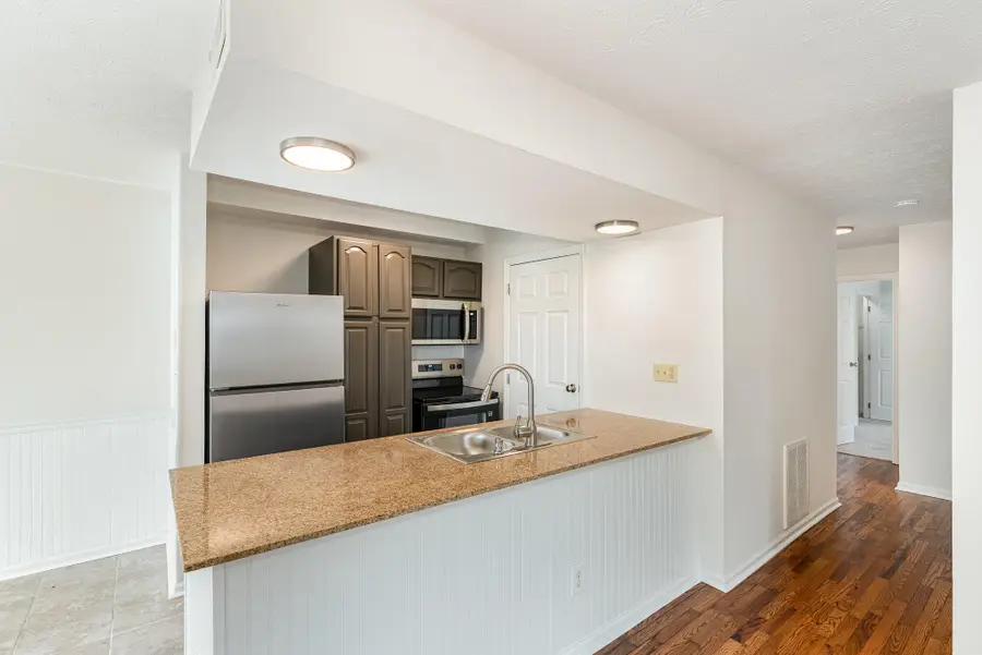 1060 Oakwood Court #4, Independence, KY 41051 - Image #2