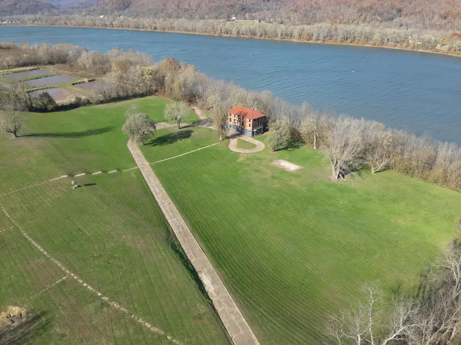 55 Old Lock Spur 32, Vanceburg, KY 41179 - Image #2