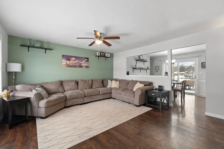 163 Raintree Road, Florence, KY 41042 - Image #2