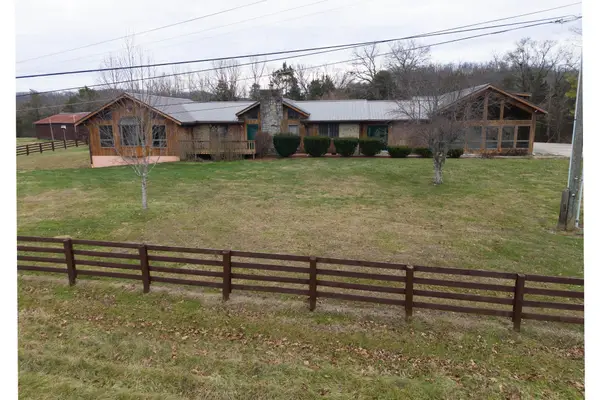 8594 Morehead Road, Flemingsburg, KY 41041