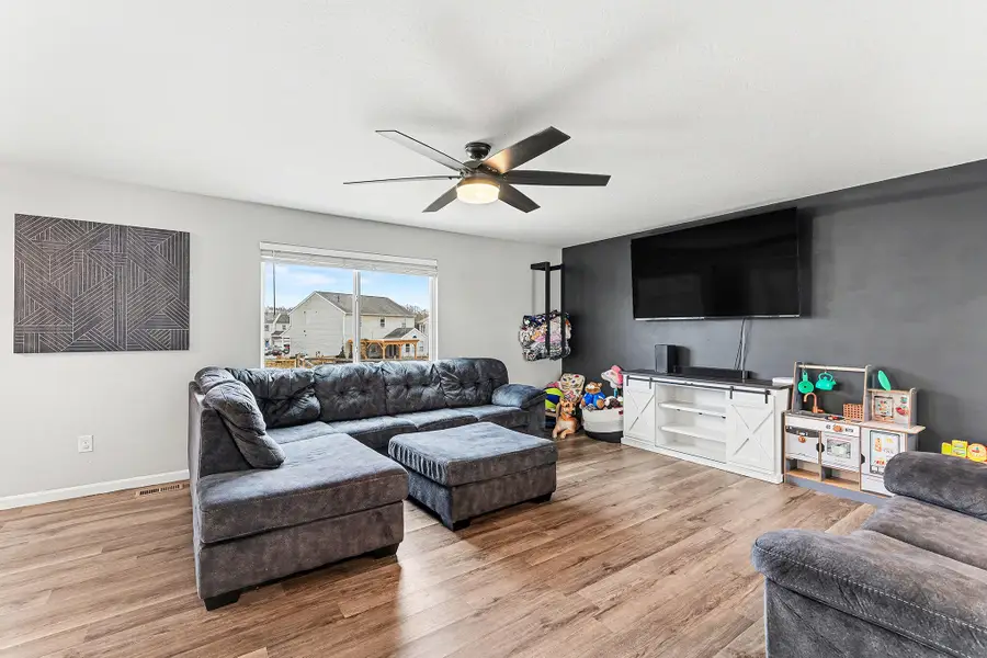 919 Darlington Creek Drive, Alexandria, KY 41001 - Image #3