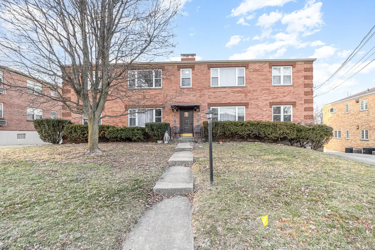 37 Holly Woods Drive, Fort Thomas, KY 41075 - Image #1