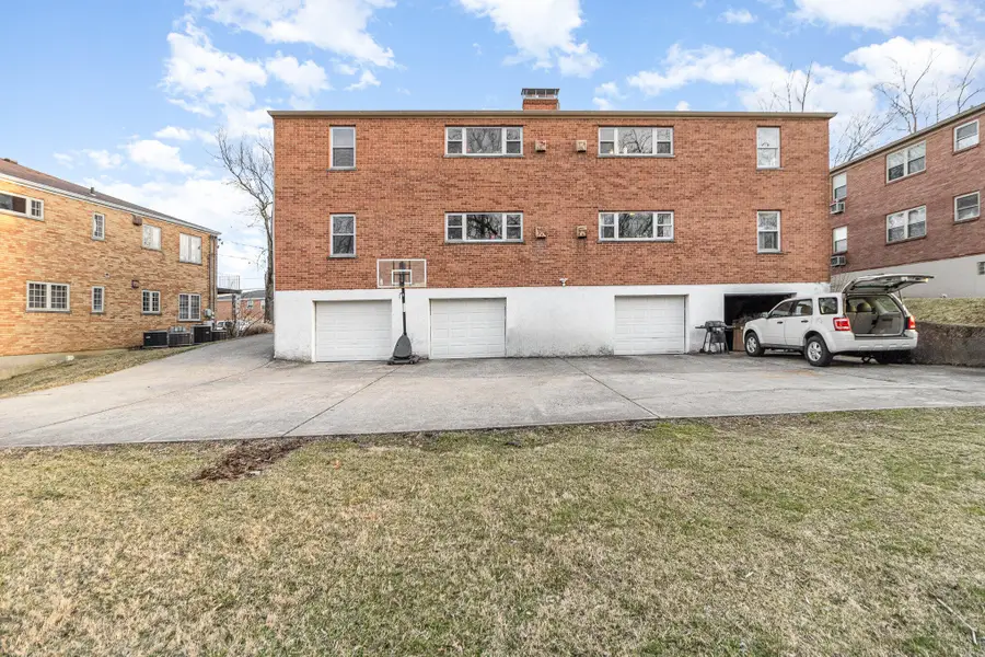 37 Holly Woods Drive, Fort Thomas, KY 41075 - Image #3