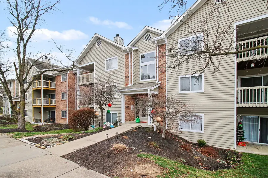 220 Willowbrook Court #4, Wilder, KY 41071 - Image #2