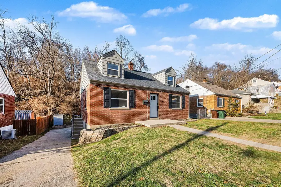 341 Riddle Place, Newport, KY 41071 - Image #2