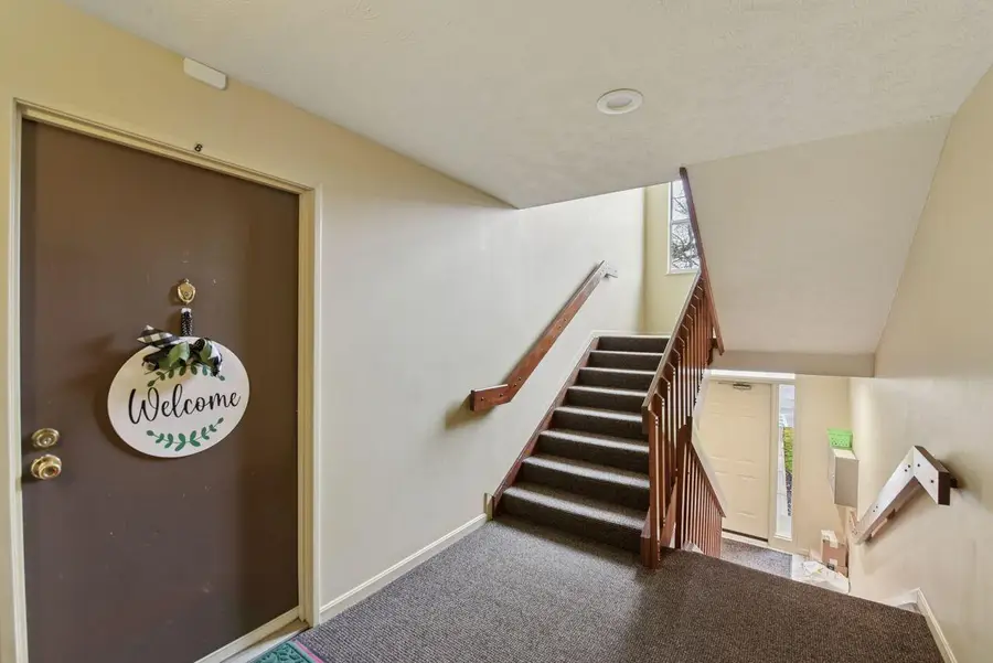 3 Highland Meadows Drive #8, Highland Heights, KY 41076 - Image #3