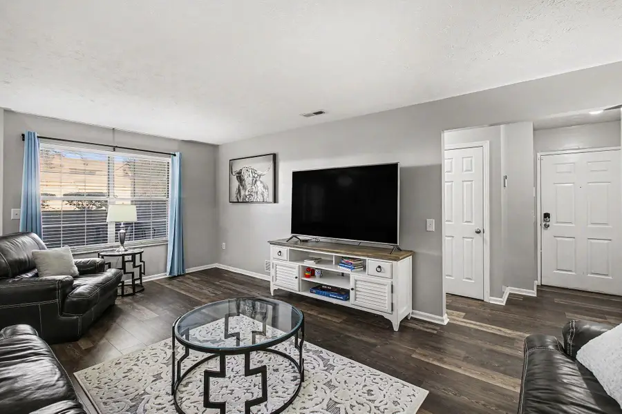 28 Highland Meadows Circle #4, Highland Heights, KY 41076 - Image #3