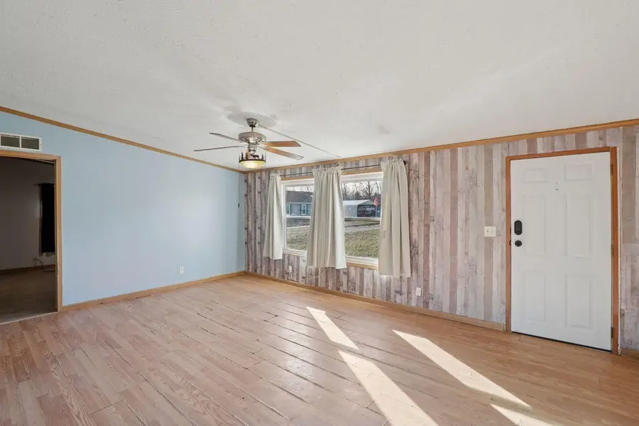 300 Pimlico Court, Crittenden, KY 41030 - Image #2