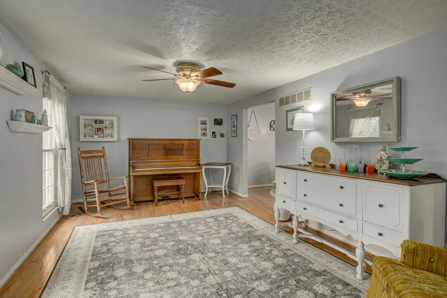 64 Sherwood Drive, Independence, KY 41051 - Image #2