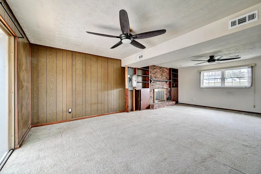 374 Knollwood Drive, Highland Heights, KY 41076 - Image #3