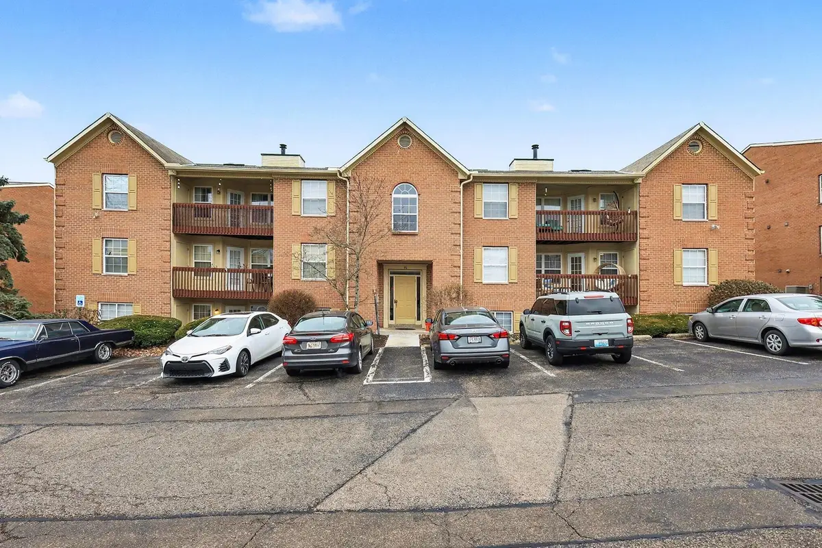 16 Meadow Lane #7, Highland Heights, KY 41076 - Image #1