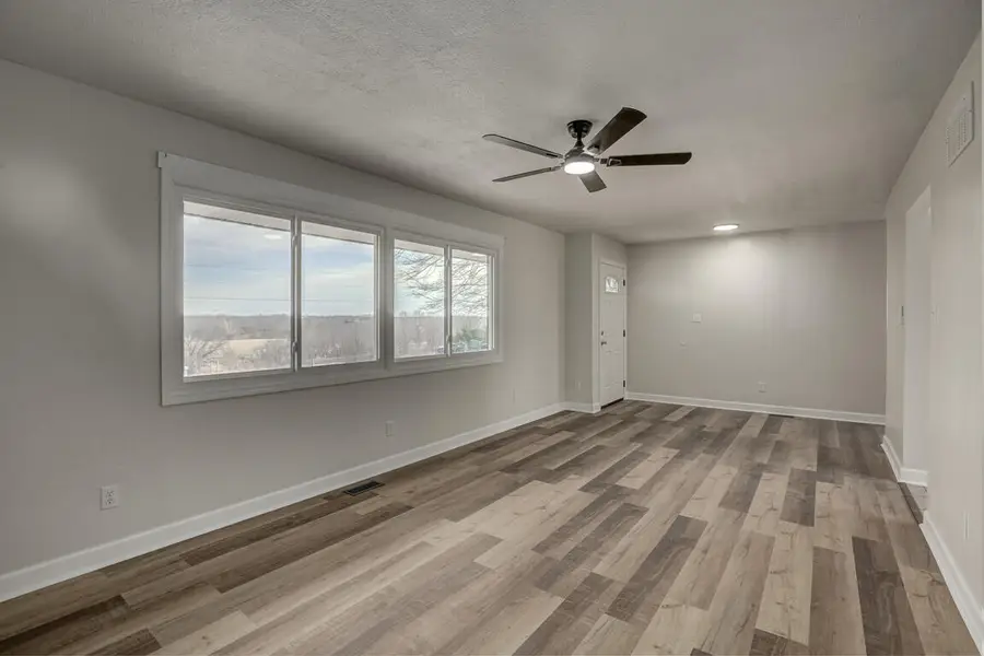 587 Jenkins Lane, Falmouth, KY 41040 - Image #3