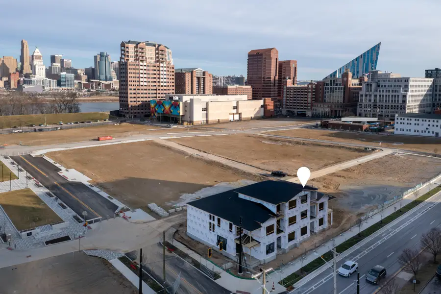 126 W 4th Street, Covington, KY 41011 - #3