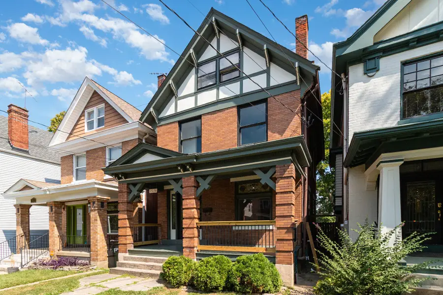 2038 Greenup Street, Covington, KY 41014 - #2