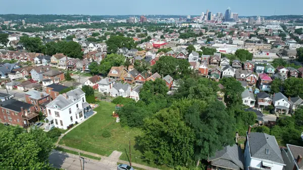 42 17th Street, Newport, KY 41071