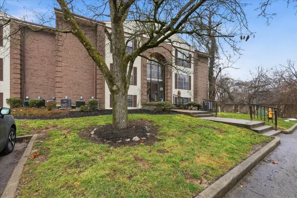 624 Truman Lane #105, Bellevue, KY 41073