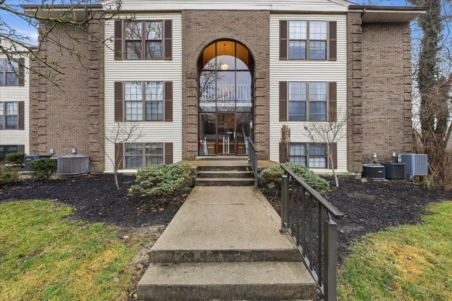 624 Truman Lane #105, Bellevue, KY 41073 - #2