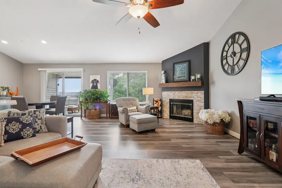 200 S Watchtower Drive #303, Wilder, KY 41076 - #2