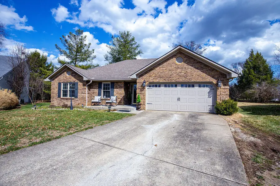 305 Glass Circle, Georgetown, KY 40324 - #2