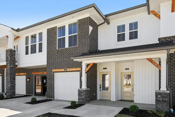 713 Somerset Boulevard #9D, Florence, KY 41042