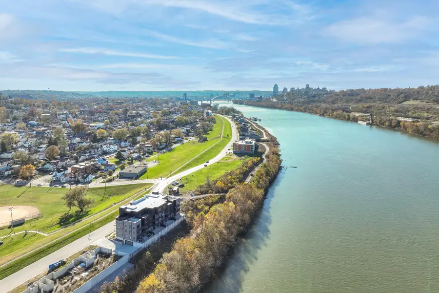 745 Manhattan Boulevard #403, Dayton, KY 41074 - #3