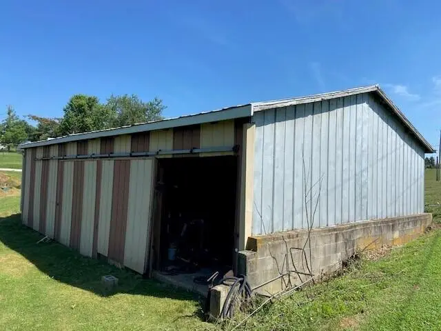 8234 Orangeburg Road, Maysville, KY 41056 - #2