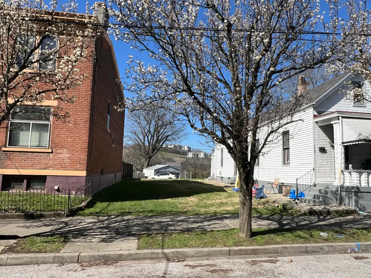 1547 St Clair Street, Covington, KY 41011 - #1