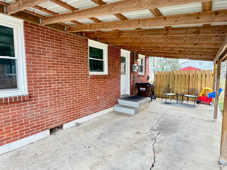 414 7th Street, Carrollton, KY 41008 - #3