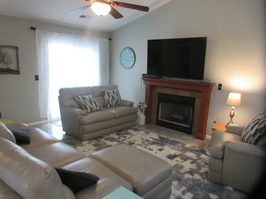 1076 Hampshire Place, Florence, KY 41042 - #2