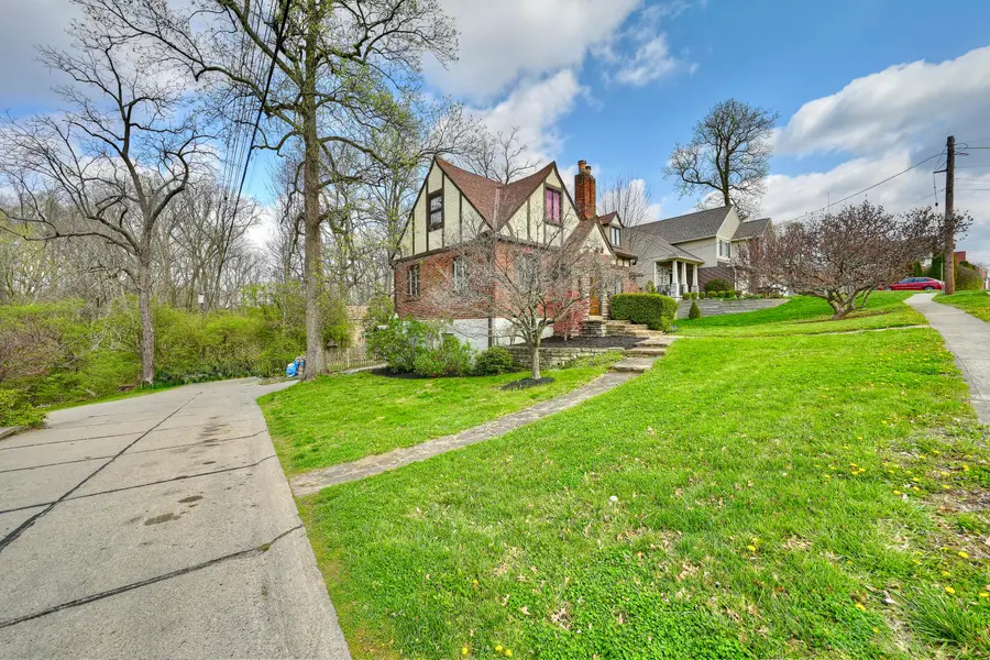 13 Kennedy Road, Fort Wright, KY 41011 - #3