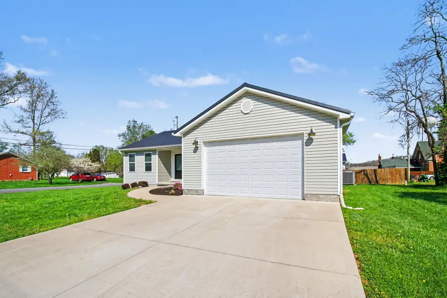 100 Kirby Avenue, Warsaw, KY 41095 - #3