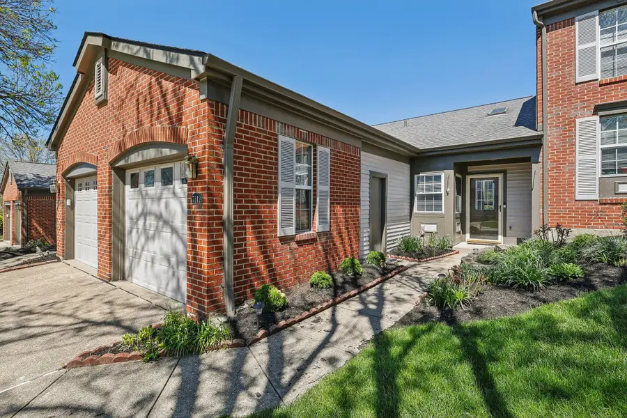 7112 Sweetwater Drive, Florence, KY 41042 - #2