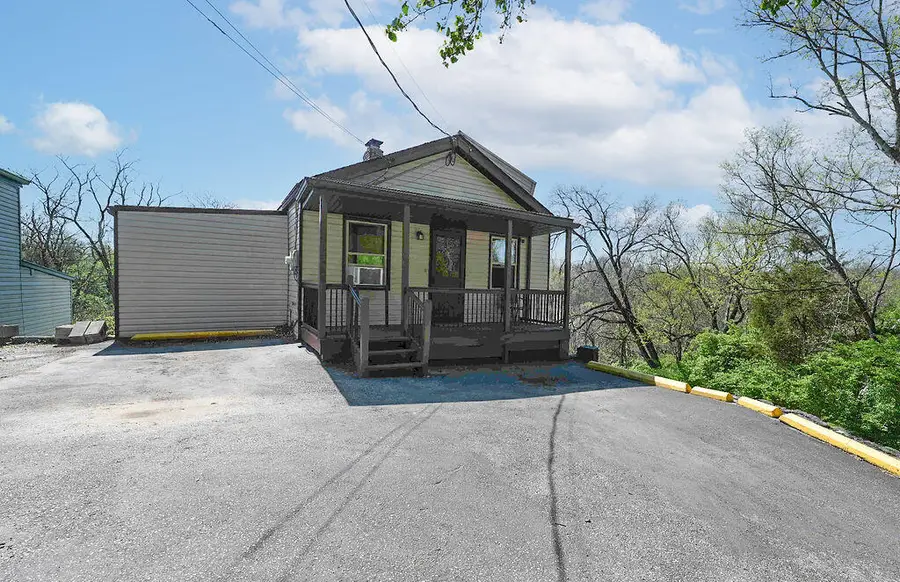805 Eustace Avenue, Fort Thomas, KY 41075 - #2