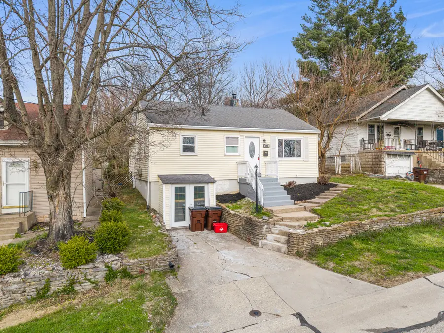 409 Lytle Avenue, Elsmere, KY 41018 - #2