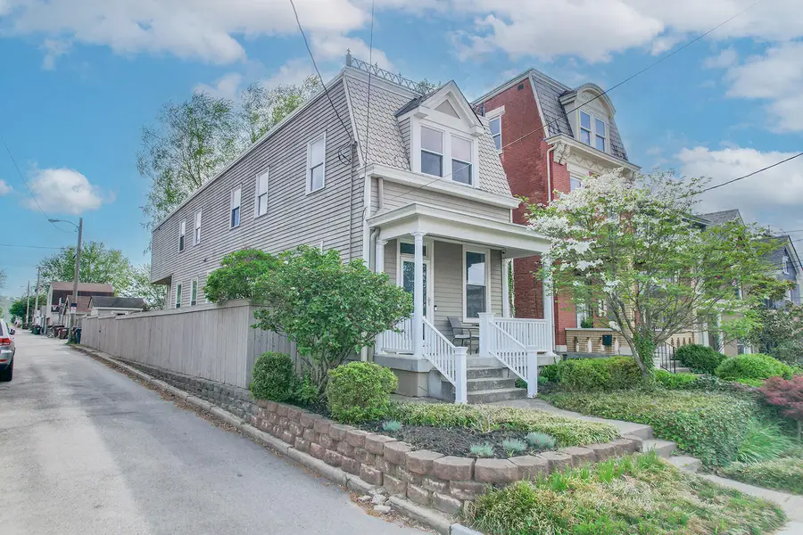 210 Adela Avenue, Ludlow, KY 41016 - #2