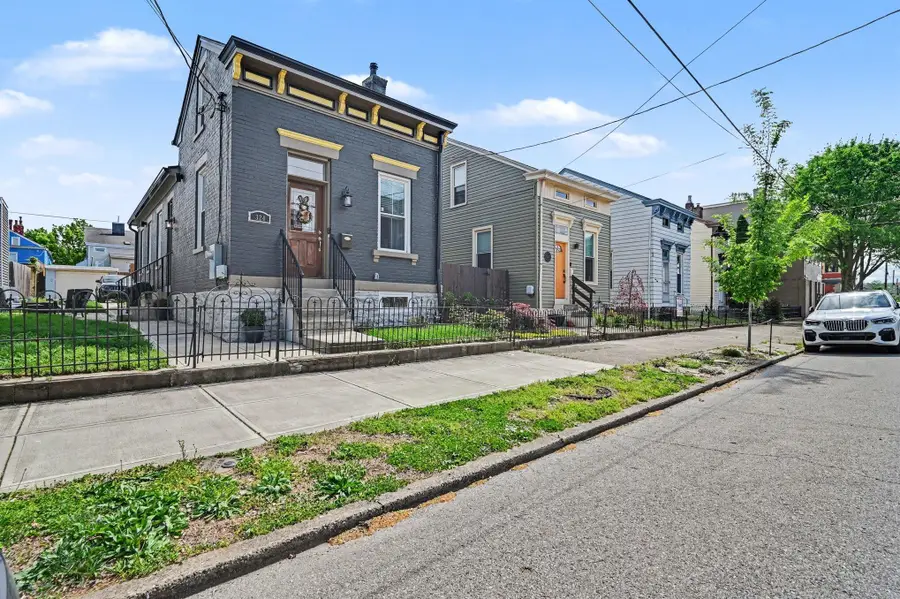 324 W 9th Street, Newport, KY 41071 - #2