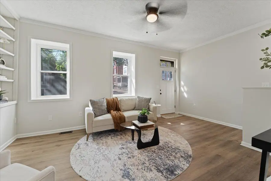 276 W 8th Street, Covington, KY 41011 - #3