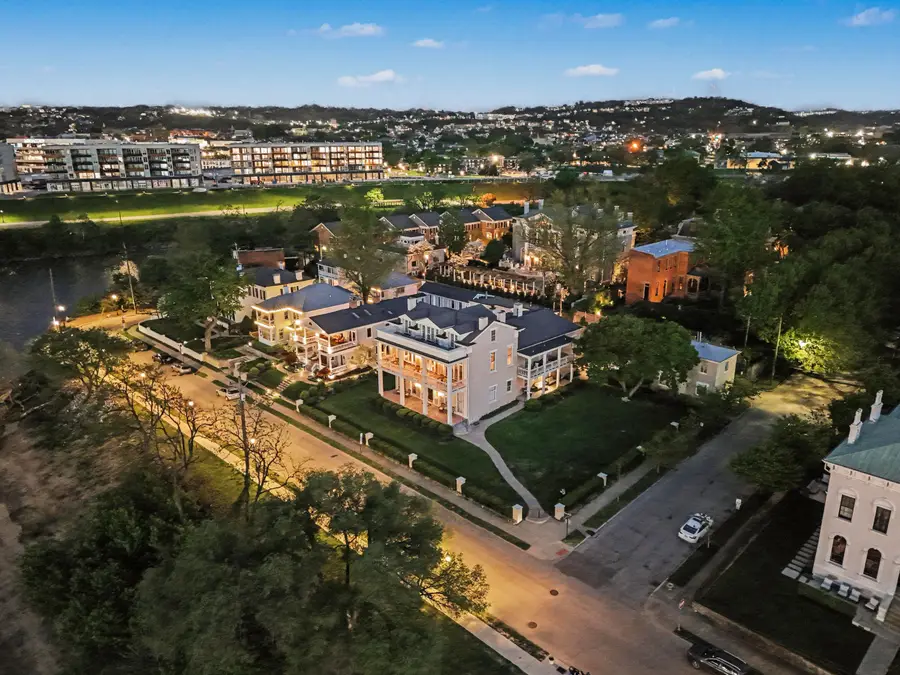 403 Riverside Drive, Covington, KY 41011 - #3