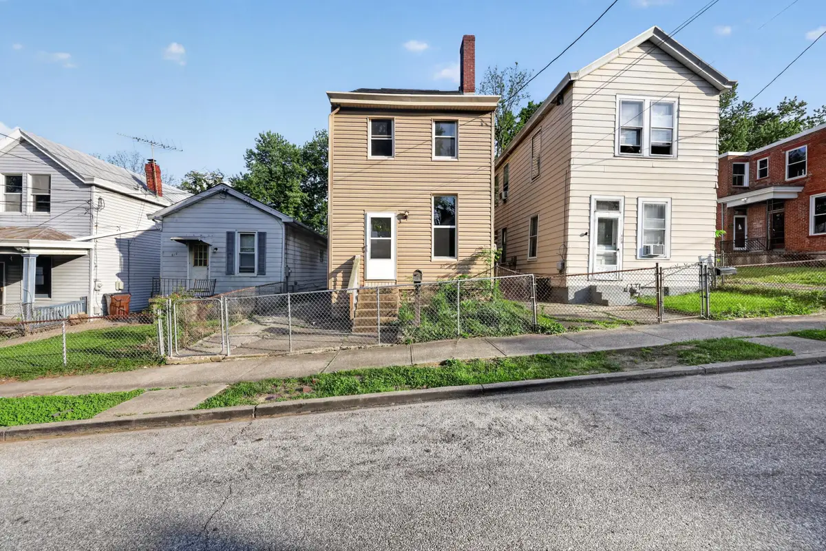621 W Watkins Street, Covington, KY 41011 - #1