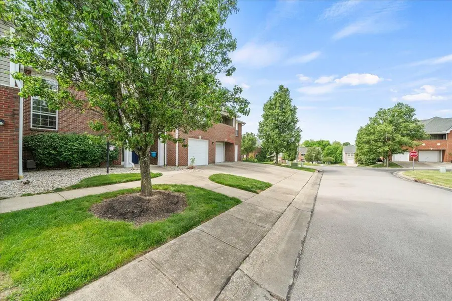 112 Parkside Drive, Florence, KY 41042 - #2