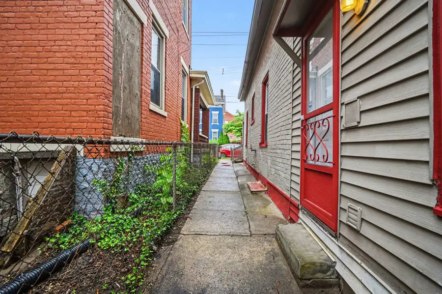 408 Oak Street, Ludlow, KY 41016 - #3