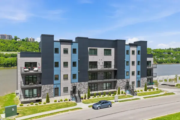 739 Manhattan Boulevard #302, Dayton, KY 41074